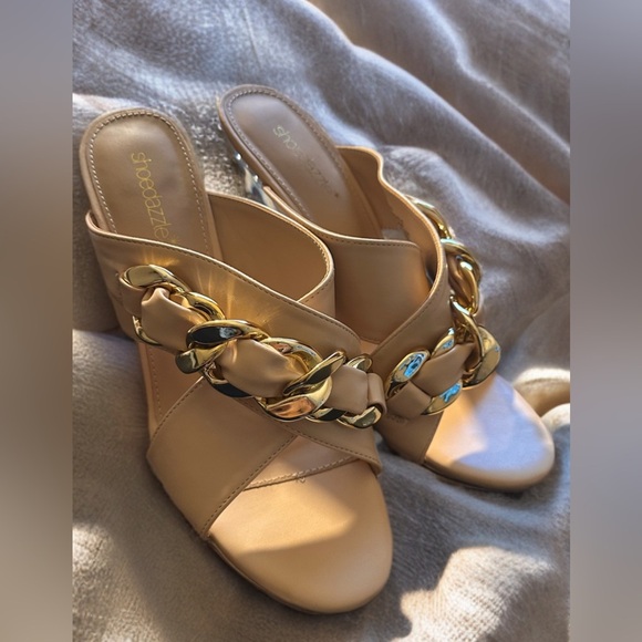 NEW WOMEN’S PLATFORM WEDGE OPEN TOE CHAIN EMBELLISHED HEELS SIZE 11 COLOR TAN - Picture 5 of 10